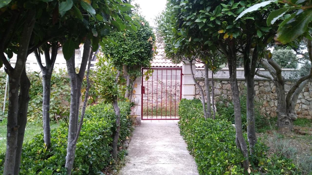 סילבה Apartments Lovor מראה חיצוני תמונה