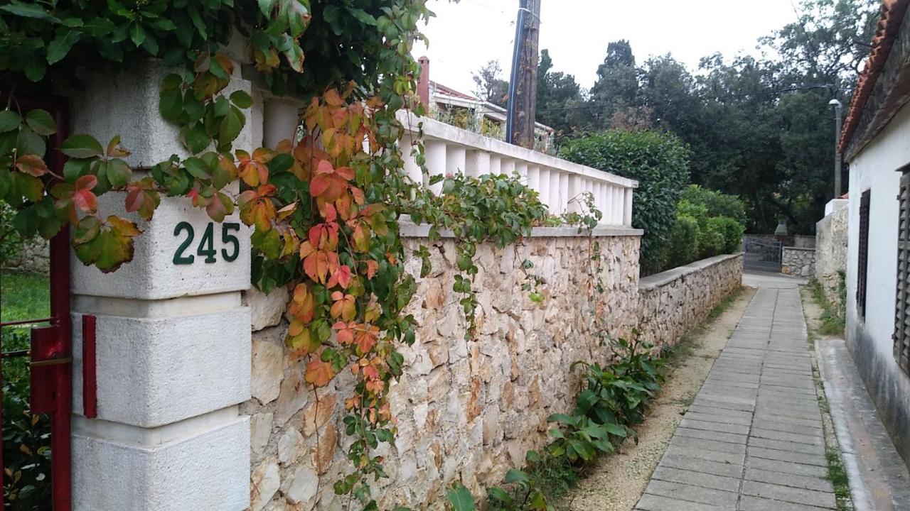סילבה Apartments Lovor מראה חיצוני תמונה