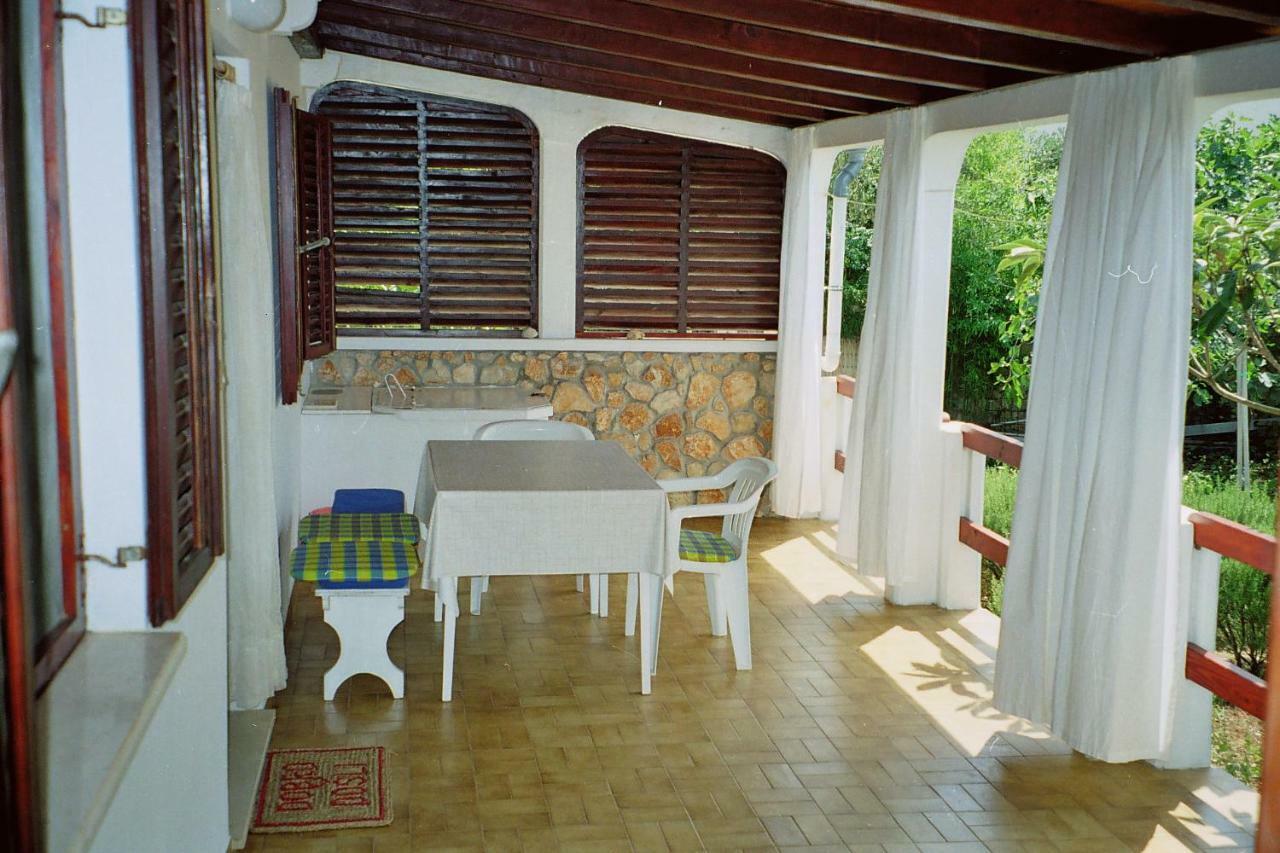 סילבה Apartments Lovor מראה חיצוני תמונה